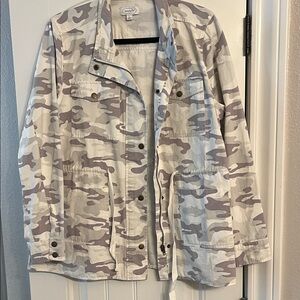 Mud Pie Women's Gray Camouflage Utility Jacket